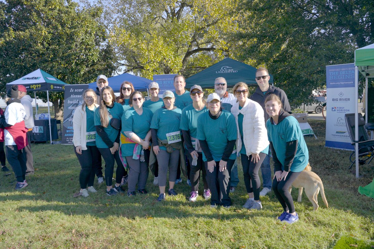 DucksUnlimited's tweet photo. DU is proud to sponsor the 6th Annual @PeerPower901 @BigRiverX Race in Memphis!
We are excited to have a great team of DU staff and family members join in support of the Peer Power Foundation. Stay tuned for updates tomorrow.
(Pictured below: #TeamDU at 2021 race) https://t.co/KDds0B3yhC