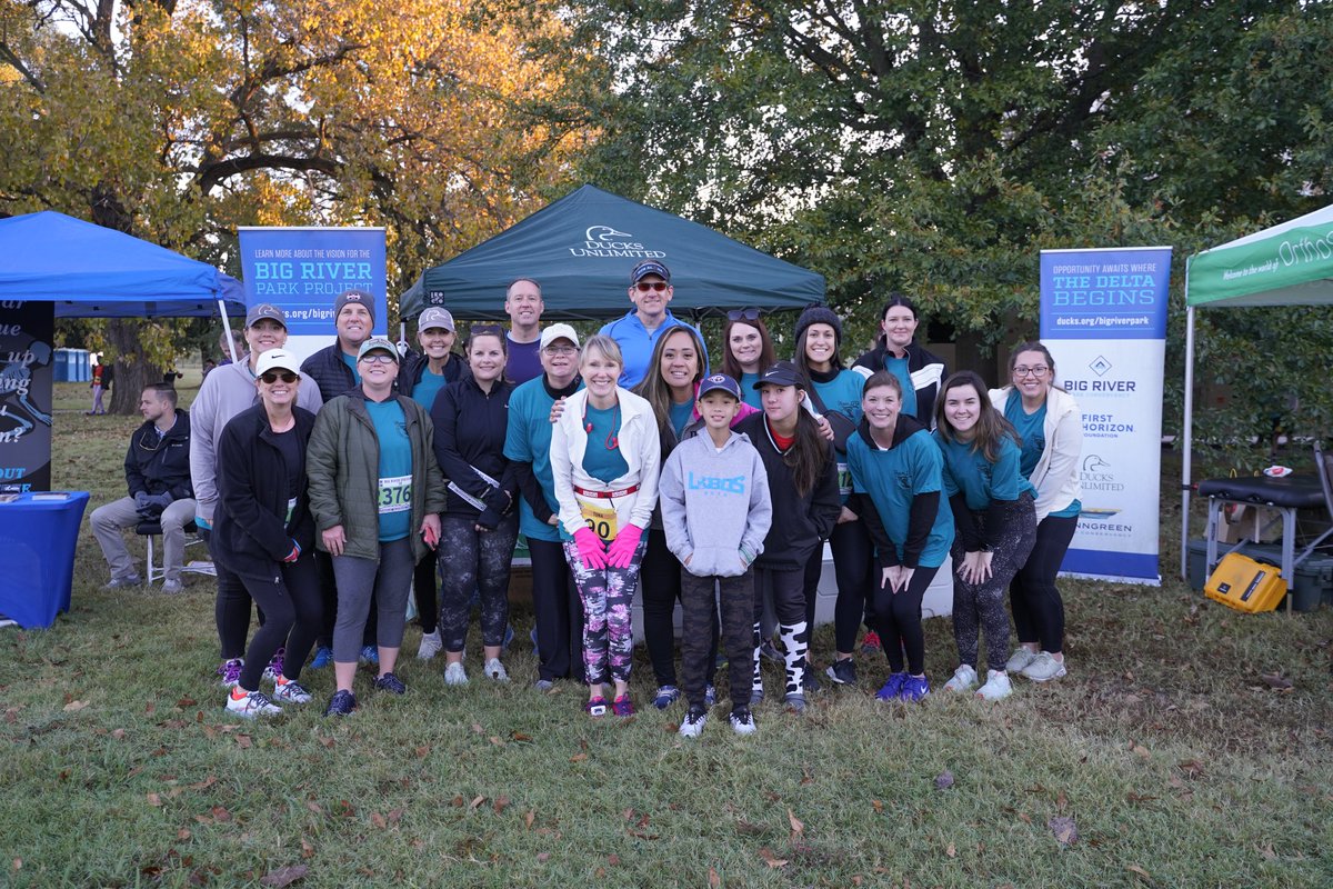 DucksUnlimited's tweet photo. DU is proud to sponsor the 6th Annual @PeerPower901 @BigRiverX Race in Memphis!
We are excited to have a great team of DU staff and family members join in support of the Peer Power Foundation. Stay tuned for updates tomorrow.
(Pictured below: #TeamDU at 2021 race) https://t.co/KDds0B3yhC