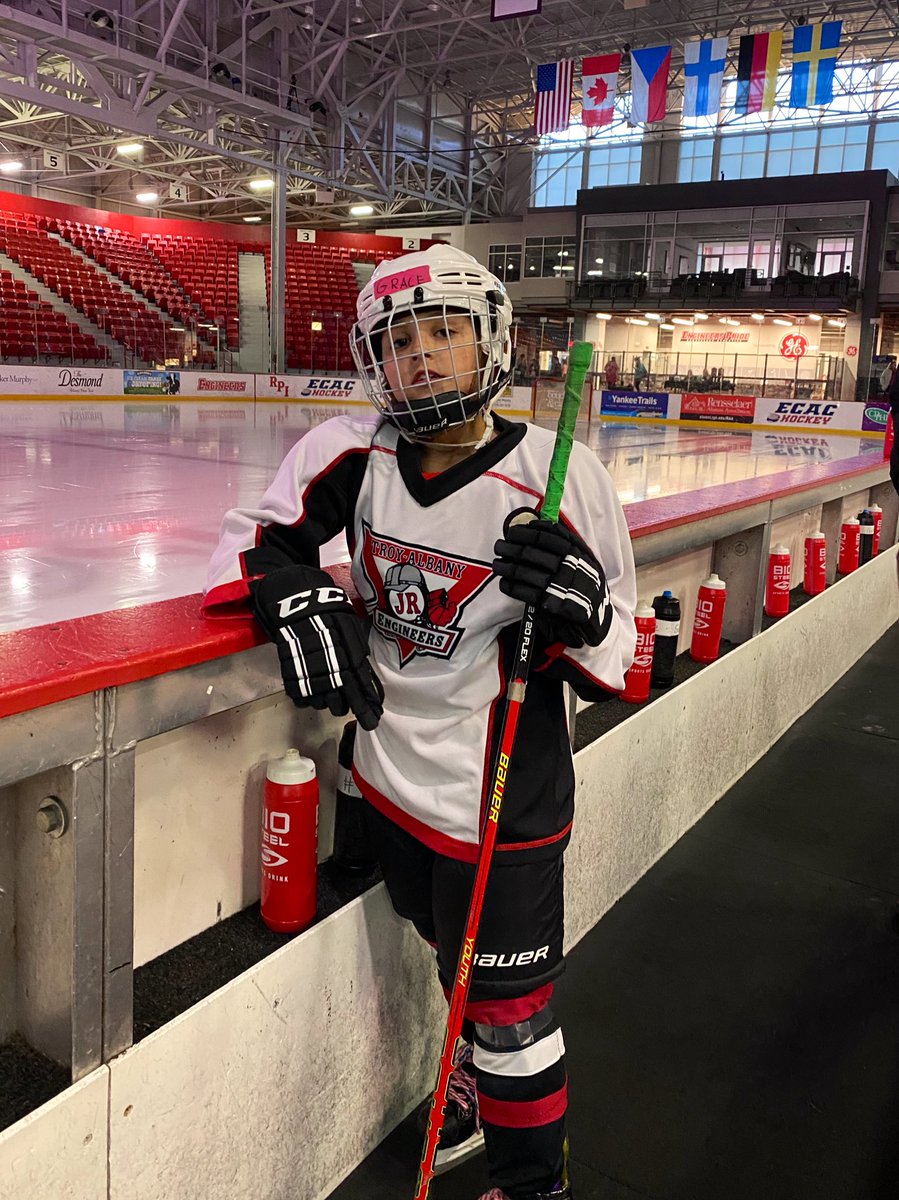 SachiVines's tweet image. Puck drops at 6pm tonight! @RPI_HFH 🔴⚫️⚪️
It’s Pack the House! Grab your ticket at entry for your FREE t-shirt!  
Grace is our Jr. Engineer tonight!  #LetsGoRed @RPI_WHockey