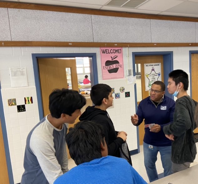 Special shout out to Student Services for providing Wellness Trivia and Tips to our Lancers during lunch today! <a href="/LongfellowFCPS/">LongfellowMS</a>