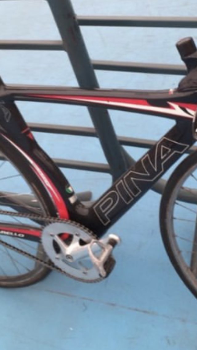 piscosommelier's tweet photo. Querido TL. Hagamos viral la búsqueda de la bici pistera de mi hijo Cristobal. Es muy específica y costará venderla. RT y usemos el 🙏🚴🏻‍♂️ #DevuelvanLaBiciDeCristobal https://t.co/zm3gpcnZN6