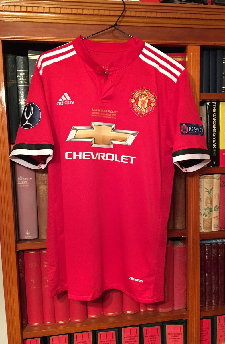 paulenglish1961's tweet photo. Todays shirt of the day, a 2017 replica super cup final shirt. #MUFCC #UTFR #GGMU #ManchesterUnited https://t.co/VeasLEN0Ej