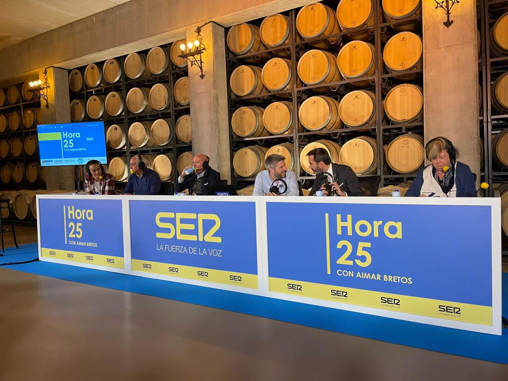 #DestinoRiojaAlavesa <a href="/SEReuskadi/">Cadena SER Euskadi</a> <a href="/hora25/">Hora 25</a> <a href="/BodegasAmaren/">BodegasAmaren</a> 
🍇