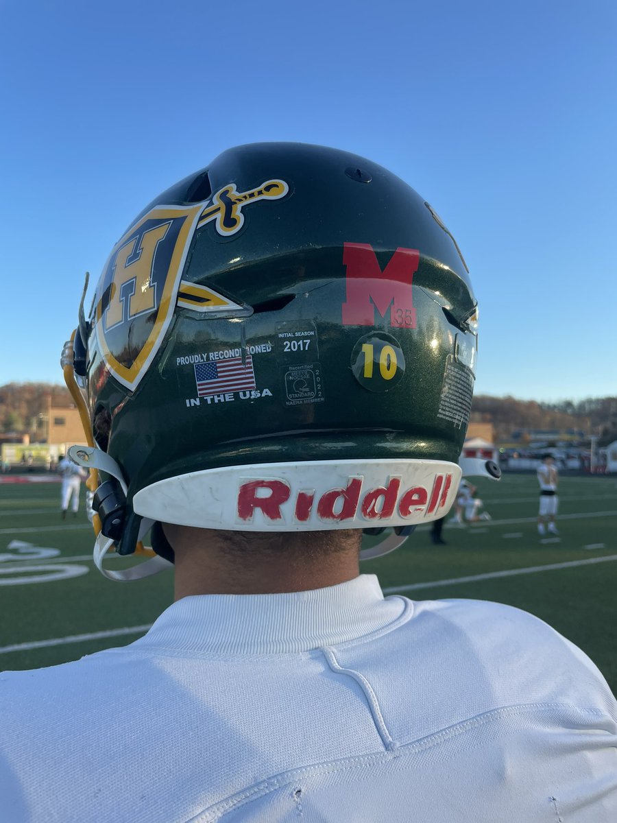 Huntington is wearing Cabell Midland’s ‘M’ decal on their helmets in honor of Cabell Midland freshman Caige Rider, who tragically passed away on Thursday.

Gracious gesture to show solidarity in a most difficult time.

Continued prayers with the Cabell Midland community! 🙏
