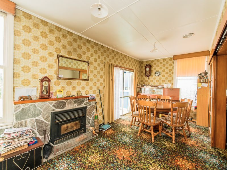 madpropsnz's tweet photo. Friends, we'll stick around till the lights go out and/or the moving truck shows up. But thank you for enjoying so many mad props with us over the decade.

All those glimpses of "one-of-a-kind" homes, all created and cherished by real people. May we all live so authentically!🏡💕 https://t.co/bsUVjmLMfh