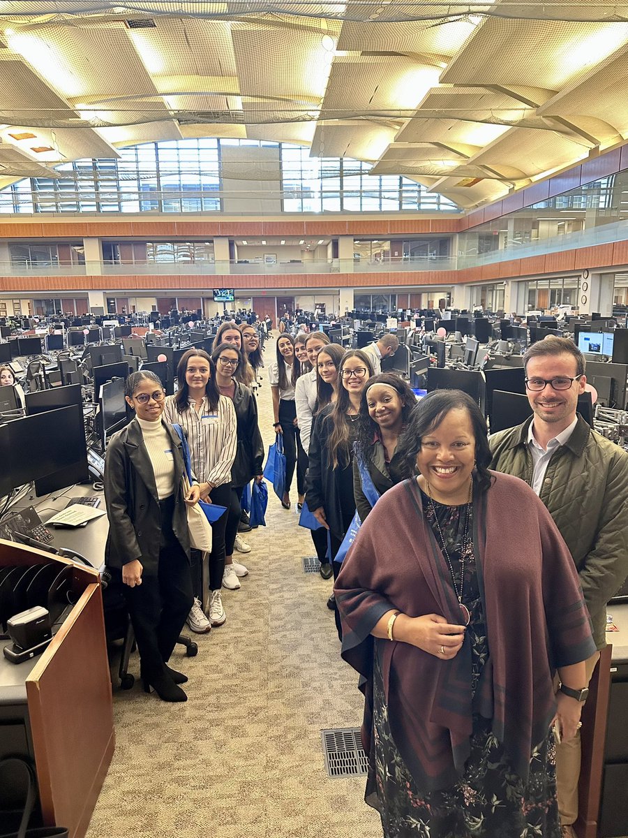 Iona’s #WomenInBusiness Club visited <a href="/MorganStanley/">Morgan Stanley</a>’s offices in Purchase, NY for a tour and roundtable discussion with female leaders. They spoke about their path to finance, navigating challenges and the importance of seeking mentors.   #Networking #Leadership #Finance