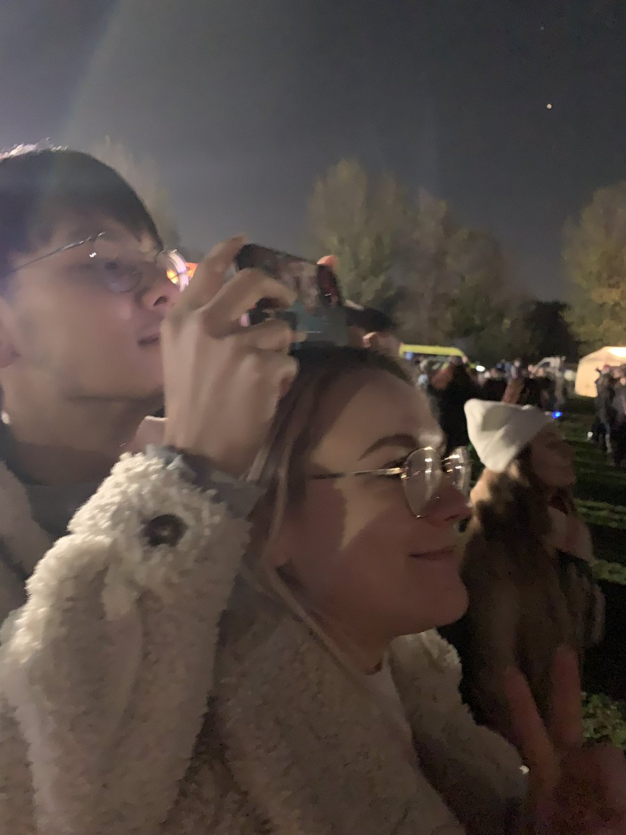 breffski's tweet photo. gf ❌
tripod ✅ https://t.co/vsVhkFJhz6