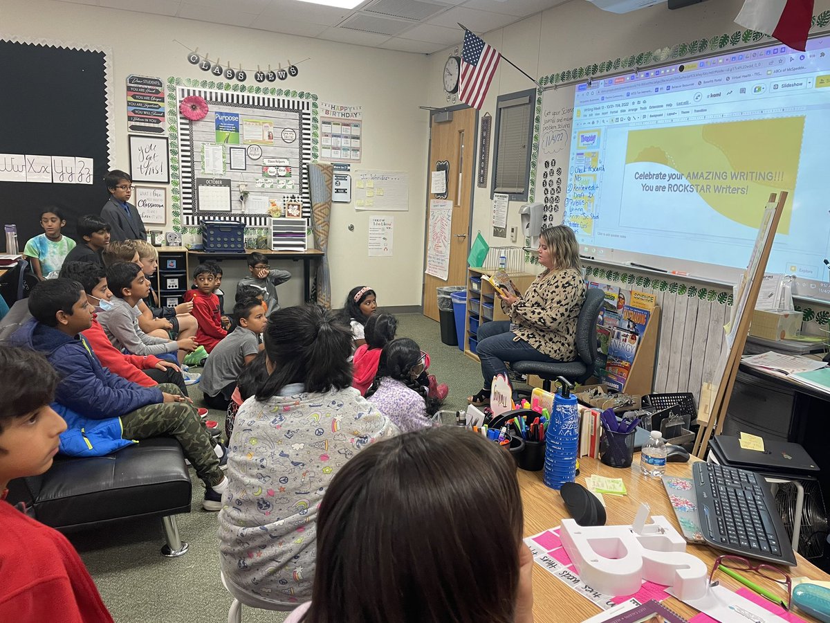 KrantiS1's tweet photo. Thank you @kacsmith53 and @JCFISD for visiting our school @McSpeddenES The students had so much fun showing you all around campus and getting to know you all. https://t.co/ZVQc3M2oeM