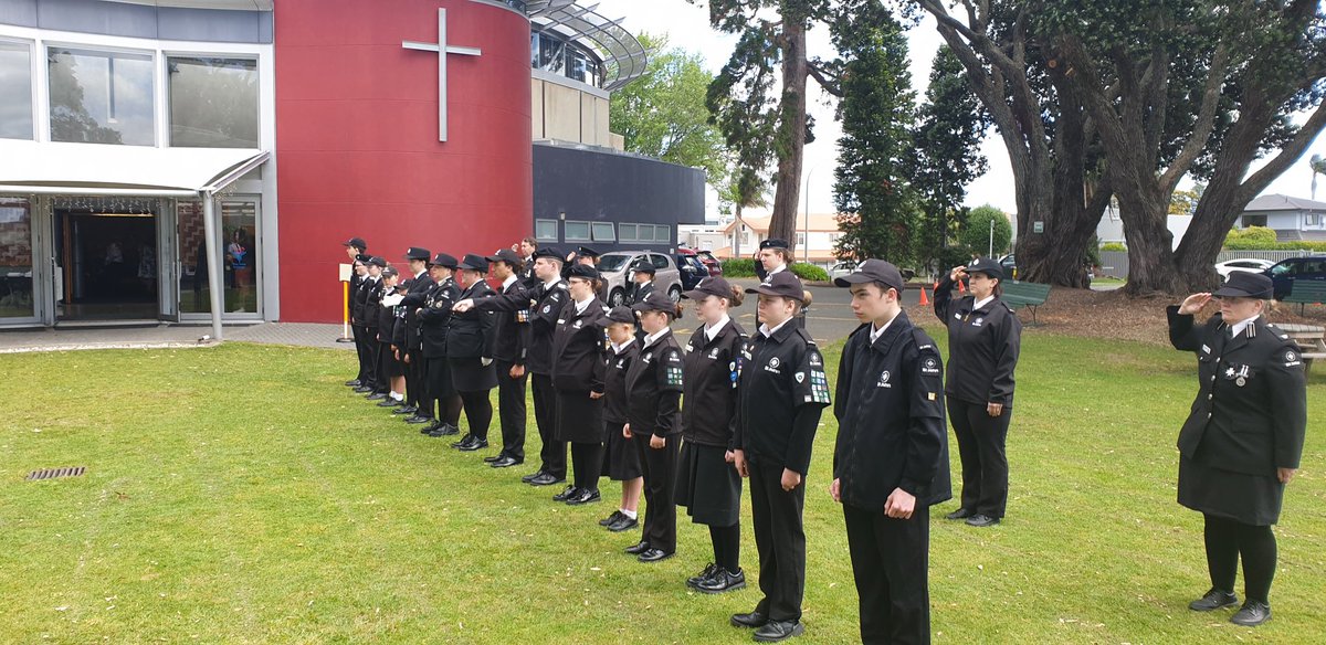 📷 In sun soaked Tauranga for a Hato Hone St John Investiture Service #PhototekNZ