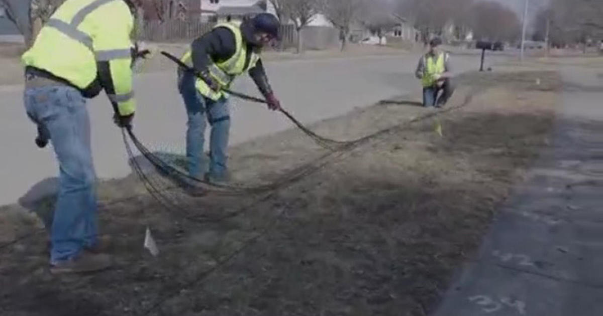 Nice to see a community that listens to its citizens and lobbies for fiber to all homes. 

Lakewood set to be first city in Colorado with Google Fiber network cbsnews.com/colorado/news/…