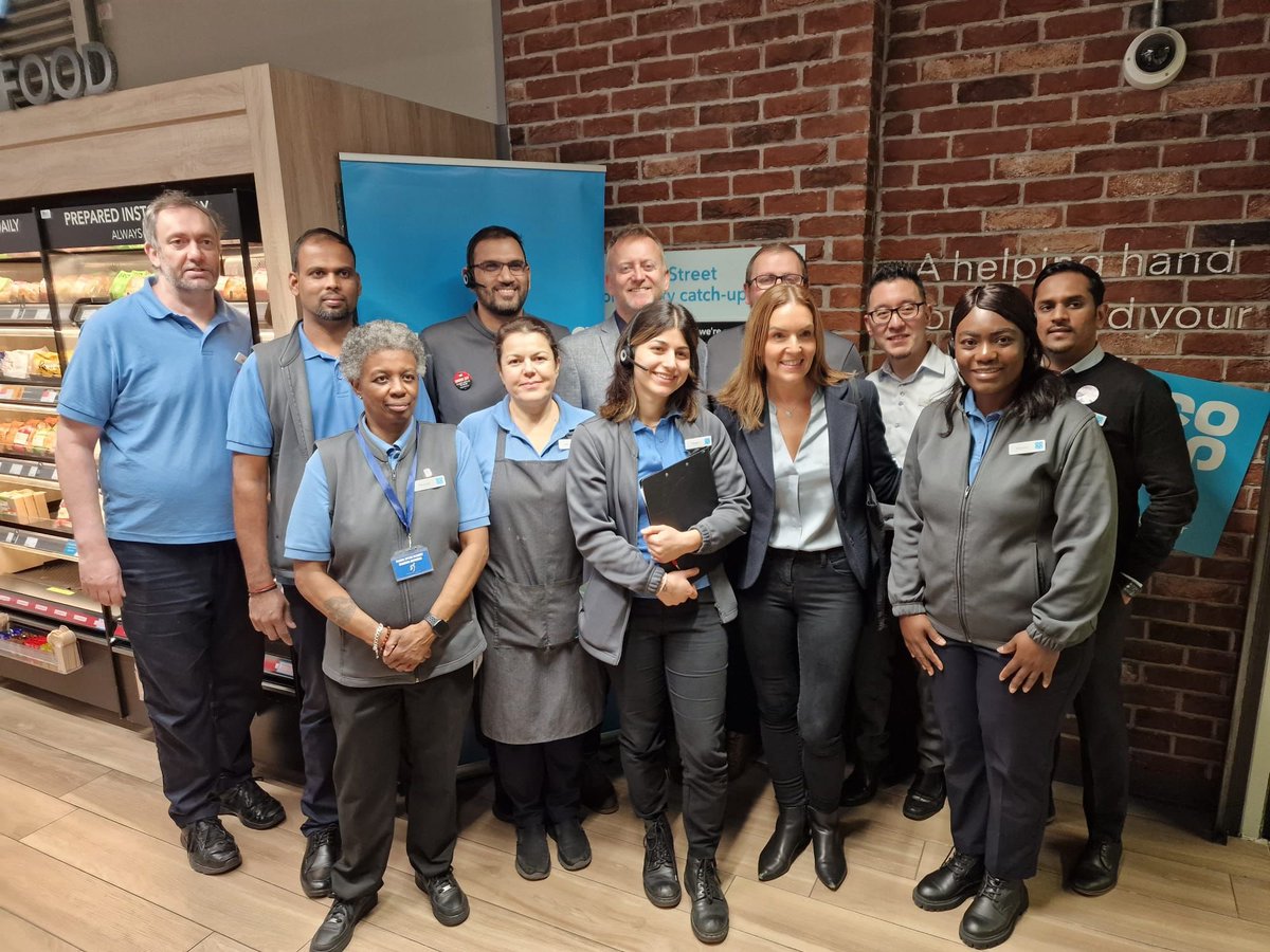 pasc2's tweet image. Wow! What a week… Celebrating payout day with our wonderful #LocalCauses in our @coopuk stores in #Soho, #BakerStreet and #Strand joined by our our OD @KateGraham03 and MD of Food @MattHood20… Thank you to our amazing colleagues and all the causes that joined us #ItsWhatWeDo