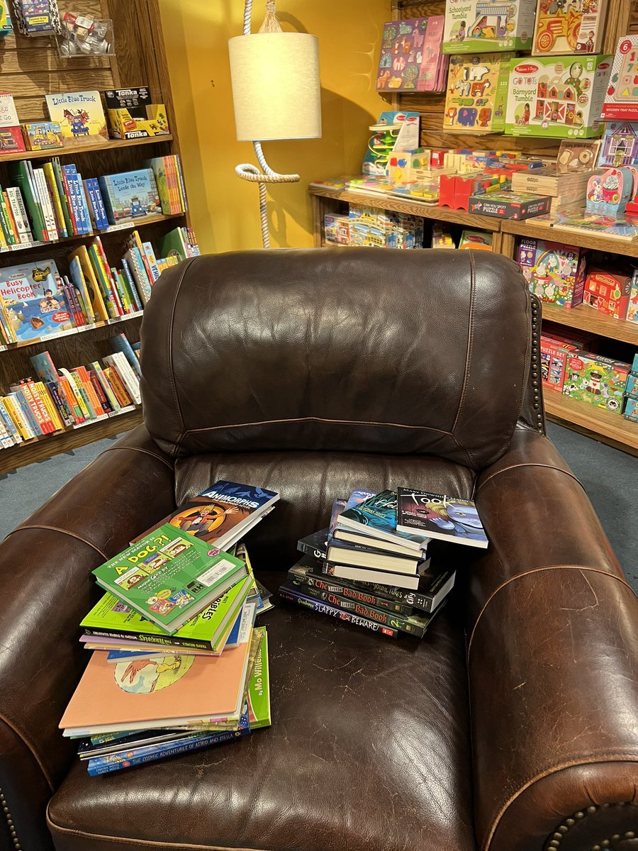 krslibrary's tweet photo. A librarian’s idea of a fun Friday night! Collection development @NorthshireToga! We’re going to have some happy readers @KRelemprincipal @GlensFallsCSD https://t.co/HmizA5jC7F