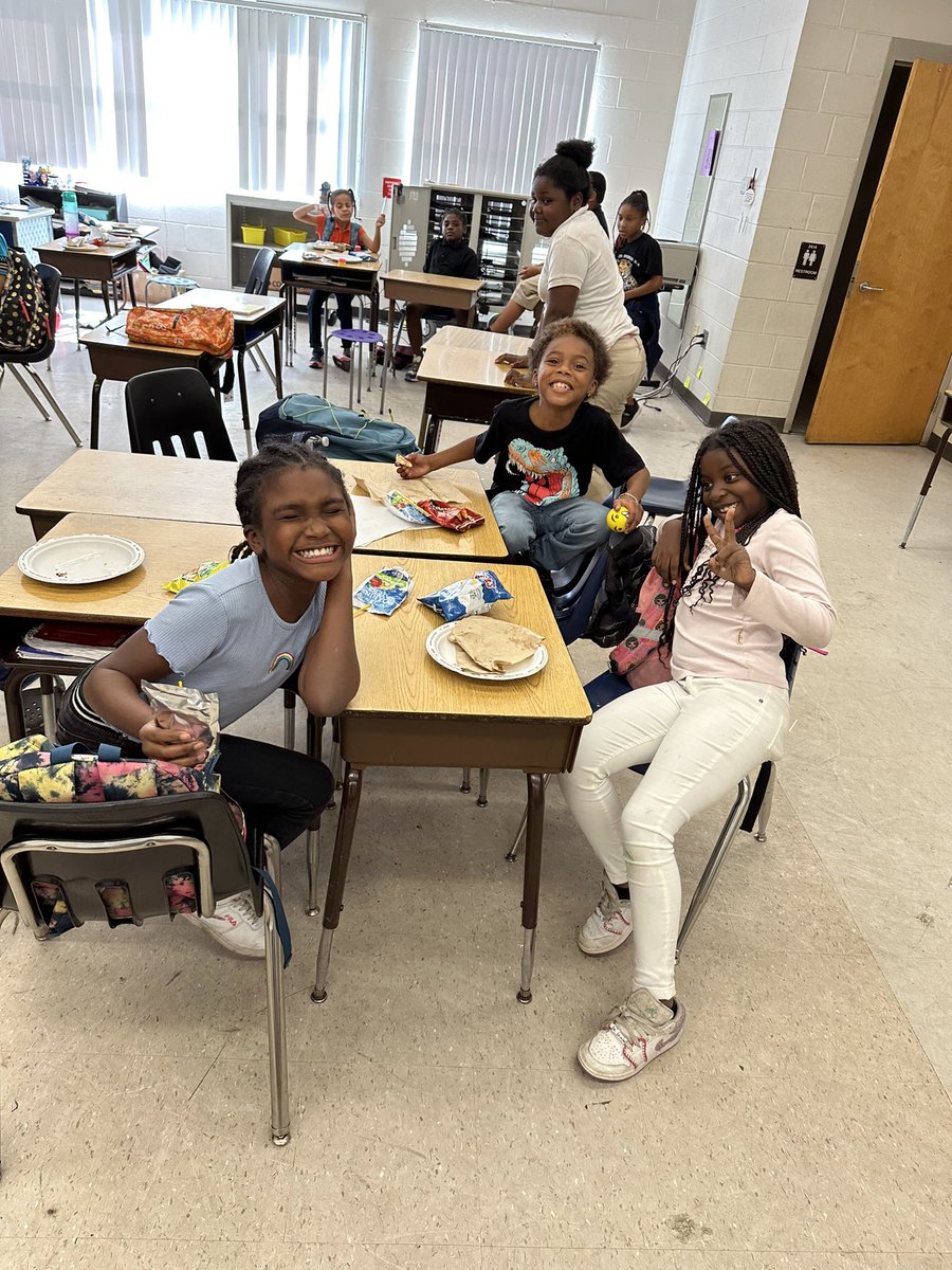 3rd graders celebrating making their monthly goals and proficiency on their second math monthly! <a href="/SSK8Tampa/">Sulphur Springs K-8</a>