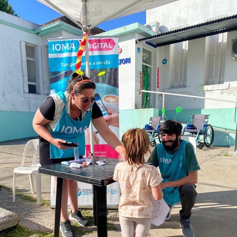 🎉 Con <a href="/IOMAgba/">IOMA</a> nos sumamos al Festival de las vacunas!

Llevamos toda la info de la Obra Social a la gran jornada de juegos y shows donde aprovechamos para dar la dosis obligatoria de refuerzo de la triple viral y contra la polio a los más peques 💉👧🏻