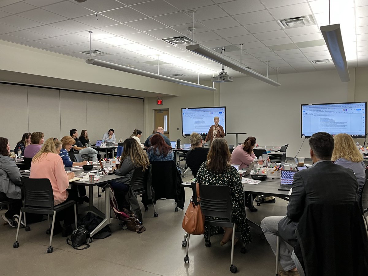 We had an incredible meeting today for #MSSSA. Pat Hardy answered as many questions as she could. ⁦<a href="/ErikaLowery/">Erika Lowery</a>⁩ gave us info on free PD from ⁦<a href="/ICScurricula/">Institute for Curriculum Services</a>⁩. We got to hear from Ray Hughel on the modules from Teaching Free Enterprise in Texas ⁦<a href="/SMUCox/">SMU Cox School of Business</a>⁩.