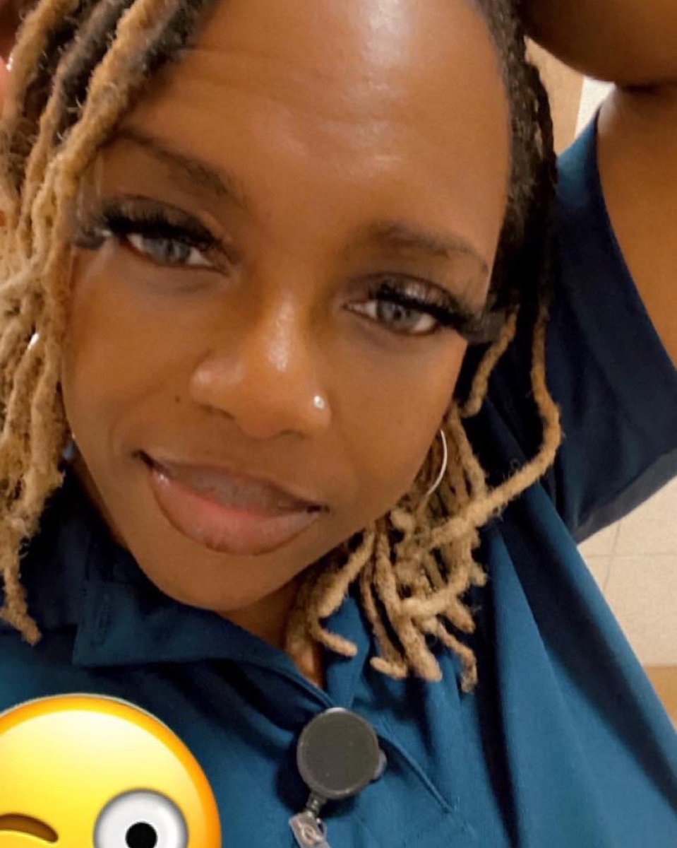 msrandb's tweet image. HAPPY FRIDAY YALL WE MADE IT🔥🍑💯💜✅😍😍😍
*Take time out to enjoy the view*🌞🌞🌞
LOVE YOU BYE!💋💜❤️