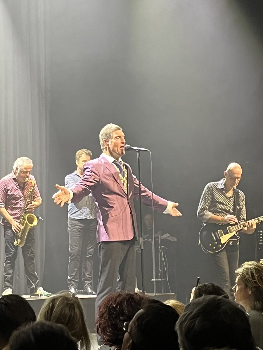 Nog één keer live kunnen genieten…#dedijk #effenaar