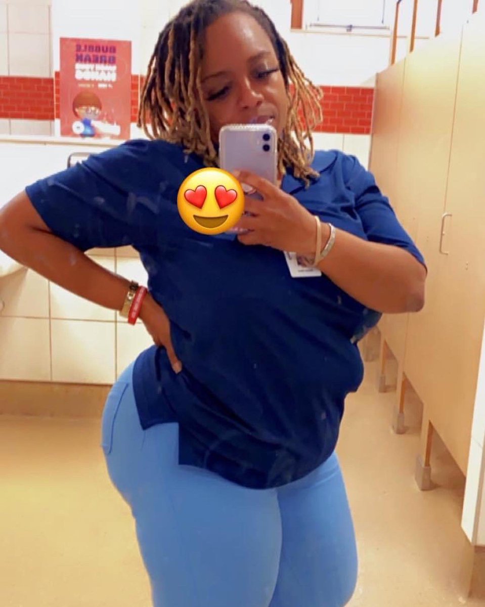 msrandb's tweet image. Hell Naw my face card never declines, but I just like to give y’all a lil extra to look at! HAPPY FRIDAY STINK🔥😘😍🍑💯 LOVE YOU BYE!💋💋💋