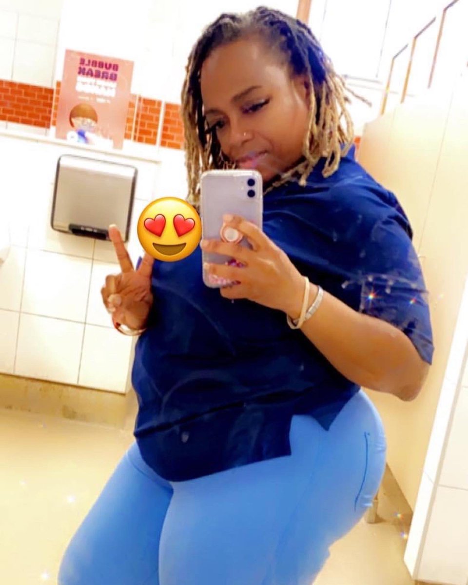 msrandb's tweet image. Hell Naw my face card never declines, but I just like to give y’all a lil extra to look at! HAPPY FRIDAY STINK🔥😘😍🍑💯 LOVE YOU BYE!💋💋💋