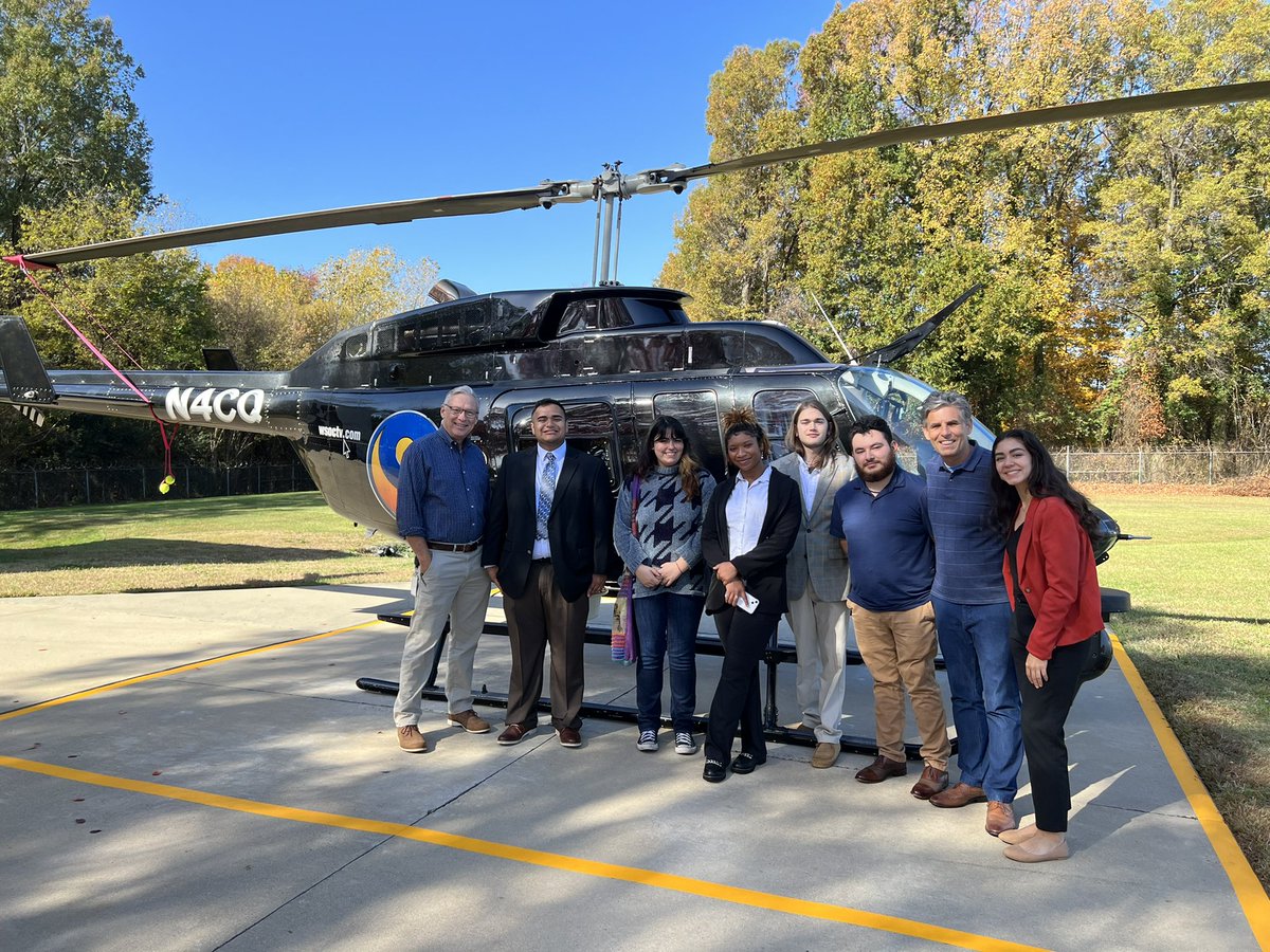 CarlosLecturer's tweet photo. Thanks, @danielviotto1 , for an unforgettable visit to @wsoctv Telemundo! The students from  “Buenos Dias, Boone” @WatchAppTV @Appstatecomdept @appstate were really inspired by your words of wisdom! #journalism https://t.co/aXIvxVtXKp