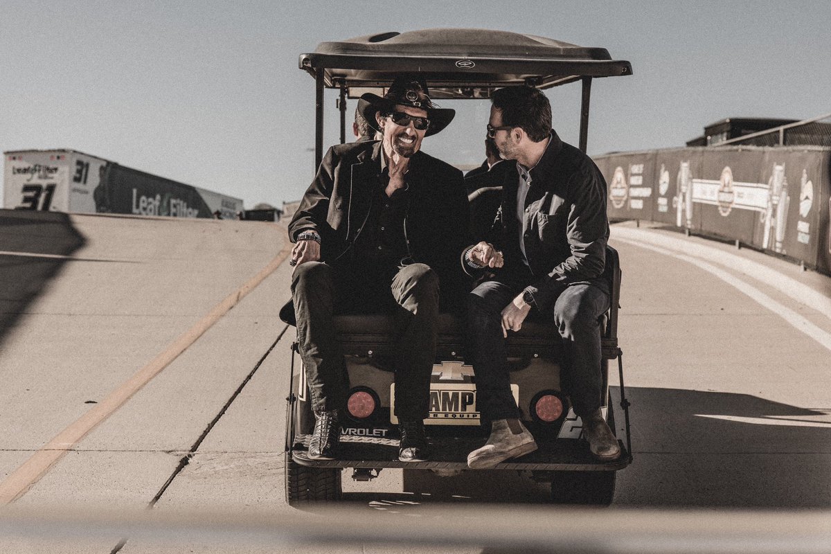 JimmieJohnson's tweet image. Today was a good day.