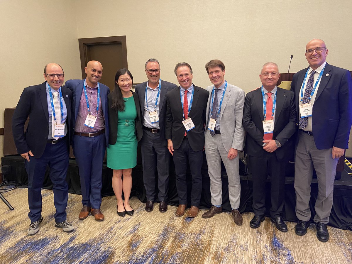 PierFIndelli's tweet photo. ESSKA/EKA Session @ AAHKS 2022. Honored to be Guest Society at this fantastic meeting. Thank you to @DrAntoniaChen #christopherpeters @RolandBeckerBr1 #vivekshah #stevenhaas @b_violante @DrMeneghiniMD #RehaTandogan #eka #esska #aahks @womenAAHKS #siagascot #siot https://t.co/RfELOY0dnD