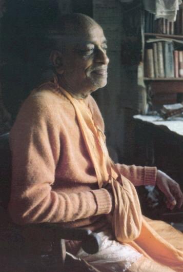 Nirmatsarau's tweet photo. "Without sense control nobody can make any progress in human life. That is called tapasya."

Śrila Bhaktivedānta Swāmi
5th November 1976, Vrindavan India

🙏🏽🌼🙏🏽 https://t.co/56MfK5sOQz