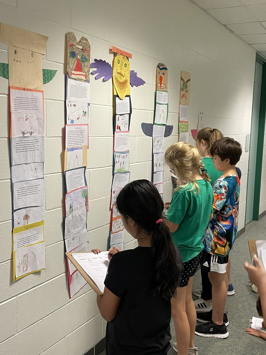 a_armstrongSFE's tweet photo. Our experts have been researching different Native American tribes in Texas! After finding all kinds of information, they created their own group totem poles based on their research! @HumbleISD_SFE https://t.co/g4zVcLpa2a