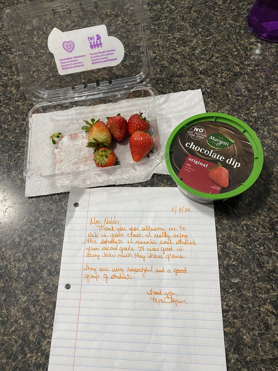 katelynr2019's tweet photo. Day 4 of the gratitude challenge is to post about something (nonhuman) that you’re thankful for. Today I’m thankful I had a planning day that involved my favorite snacks and my day ended with a positive note from the sub. #gratefulbluejays @JWSbluejays https://t.co/U4vGwtBXcO