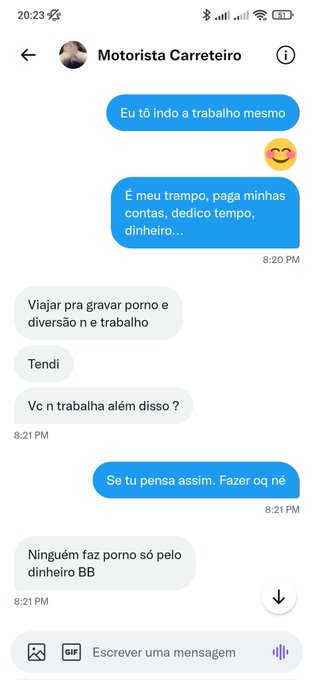 NUNCA SEJAM IGUAL ESSE PAU NO C*. N&Atilde;O IMPORTA QUAL SEJA O TRABALHO DA PESSOA, JAMAIS VOC&Ecirc; DEVE DESMERECER<a href="/tag/justiceforglory"class="tags"><span>#justiceforglory</span></a>