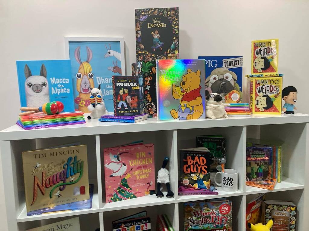 PHallamCreates's tweet image. One of the book displays at the @scholastic_au office. I am honoured and humbled to have my work included alongside amazing talents like @matt.cosgrove @julesthe4rd @katejoltemple Aaron Blabey and more. 

#scholasticbooks #scholastic #robloxpro #children… instagr.am/p/CkjoqeOyGnD/