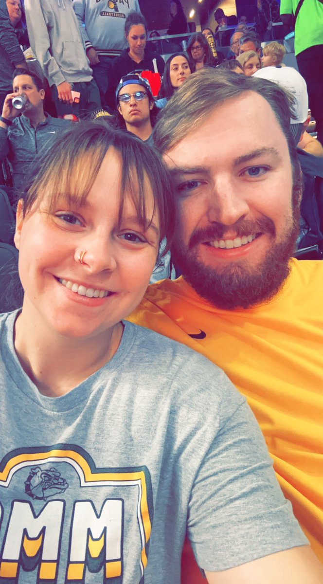 Madison_Pinkard's tweet photo. Date night 😍 #pacersgamenight #pacers https://t.co/bvhyQkXZbX