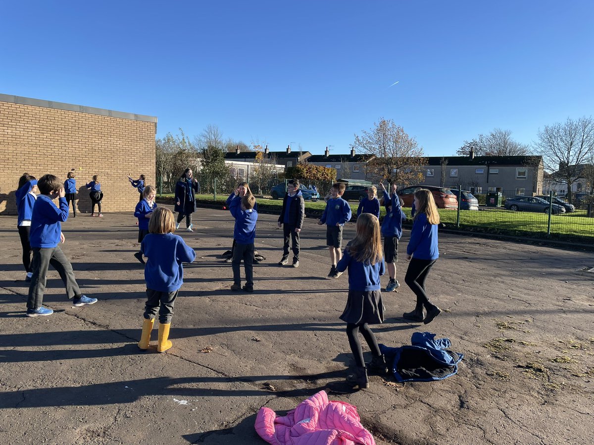 MilnathortPS's tweet photo. Fun Time Friday for P6 and P3/4 today… P6 taught P3/4 how to play traditional street games of ‘Time Bomb’, ‘Uppies and Downies’ and skipping. #intergenerationalfun #teamwork #FunFriday https://t.co/zZ8FMP5q8A