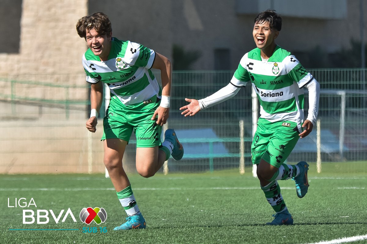 LigaBBVAMX's tweet photo. ¡Muralla de acero!
@ClubSantos #Sub16 se convirtió en la mejor defensiva del torneo, sólo les encajaron 13 goles a lo largo de las 16 jornadas disputadas.
¿Lograrán frenar la ofensiva de Toluca?
#LigaBBVAMX ⚽ #Apertura2022 | #JóvenesLIGAMX https://t.co/IEqcvZuDFS