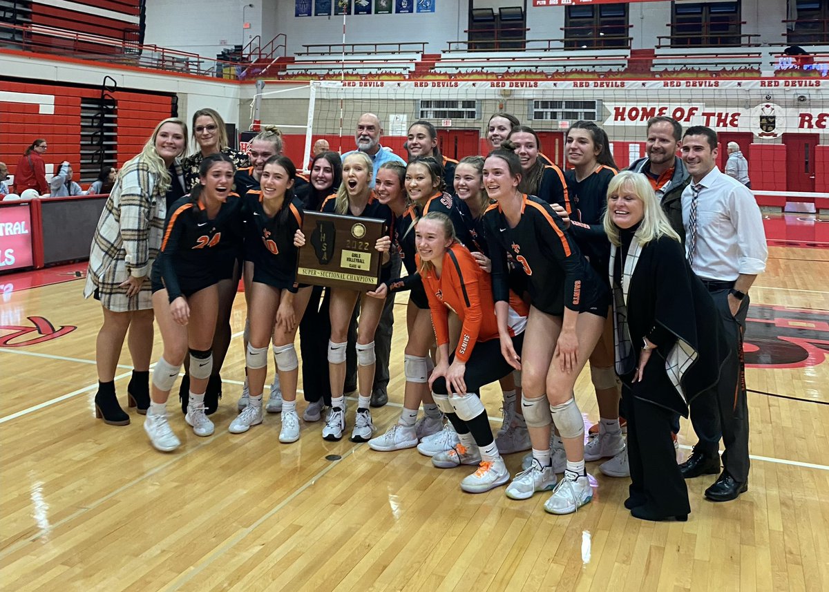 STCEathletics's tweet photo. Super Sectional Champs! https://t.co/qWyp3ZXPGz