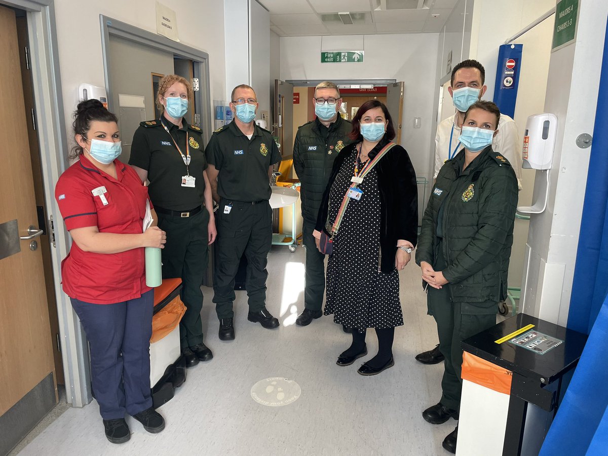 A pleasure to welcome <a href="/EastEnglandAmb/">EEAST Ambulance Service</a> colleagues Melissa, Jon, Glenn <a href="/EEAST_SLMWeS/">Glenn Young</a> and Michelle to <a href="/enherts/">East and North Hertfordshire Teaching NHS Trust</a> today.  A good exchange of views and ideas with <a href="/iz_zizu/">Kevin Zammit</a>, <a href="/AliGakabongo/">AliG</a>, Tash, Adrian and more.  All determined to serve our patients and communities better