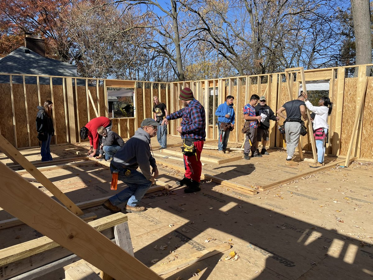 FordCTC's tweet image. Building great futures!  #fordctc #skilledtrainedready #edpathwaystosuccess #greatfuturesstartrighthere