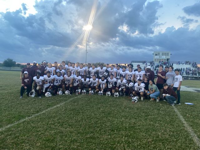 flatoniadogs's tweet photo. 2022 District Champs https://t.co/7hHw3m9PAJ