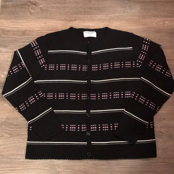 emporesszia's tweet photo. So good I had to share! Check out all the items I'm loving on @Poshmarkapp #poshmark #fashion #style #shopmycloset #torrid #alfreddunner: https://t.co/4CXSiudbtZ https://t.co/Zv5HwB1U8x