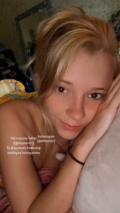 New photo 4 the fake pages to steal (you&rsquo;re welcome)🤩 https://t.co/E01FjzgFV2