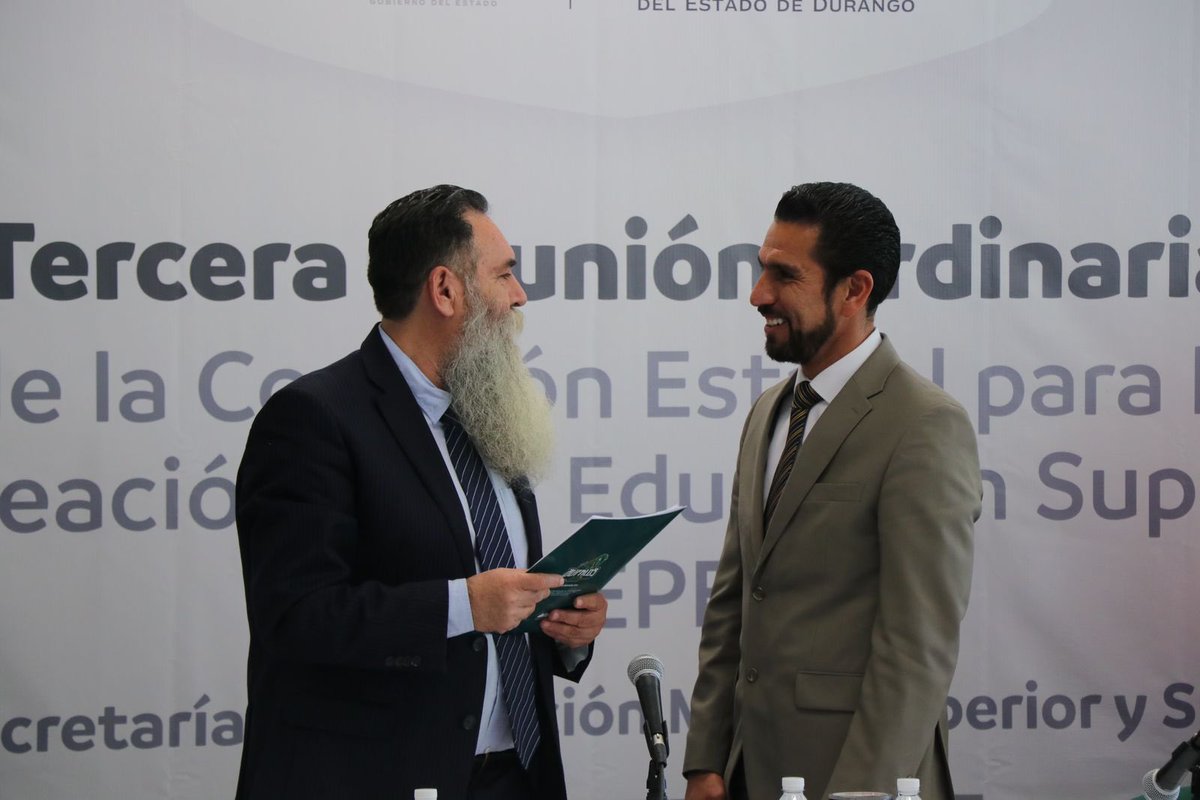 FcoIbarraGuel's tweet photo. 3ra. Reunión de la COEPES, con la participación de IES, la @SdecoDgo , la STPS, empresarios, el Consejo Consultivo Por La Paz y el @CODEDUR_oficial , entre algunos otros actores involucrados en el tema educativo como la Dip. @SugheyTorresR. 

Encargo del Dr. @guillermoadamec. https://t.co/MMwZc6sjLZ