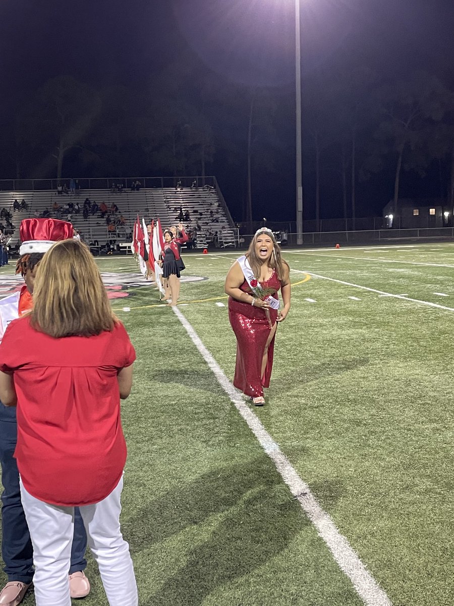 Indians_IHS's tweet photo. Congratulations to our Homecoming King Diaman Jackson and Queen Aaliyah Castillo #ihspride https://t.co/xmcNMYpOkr