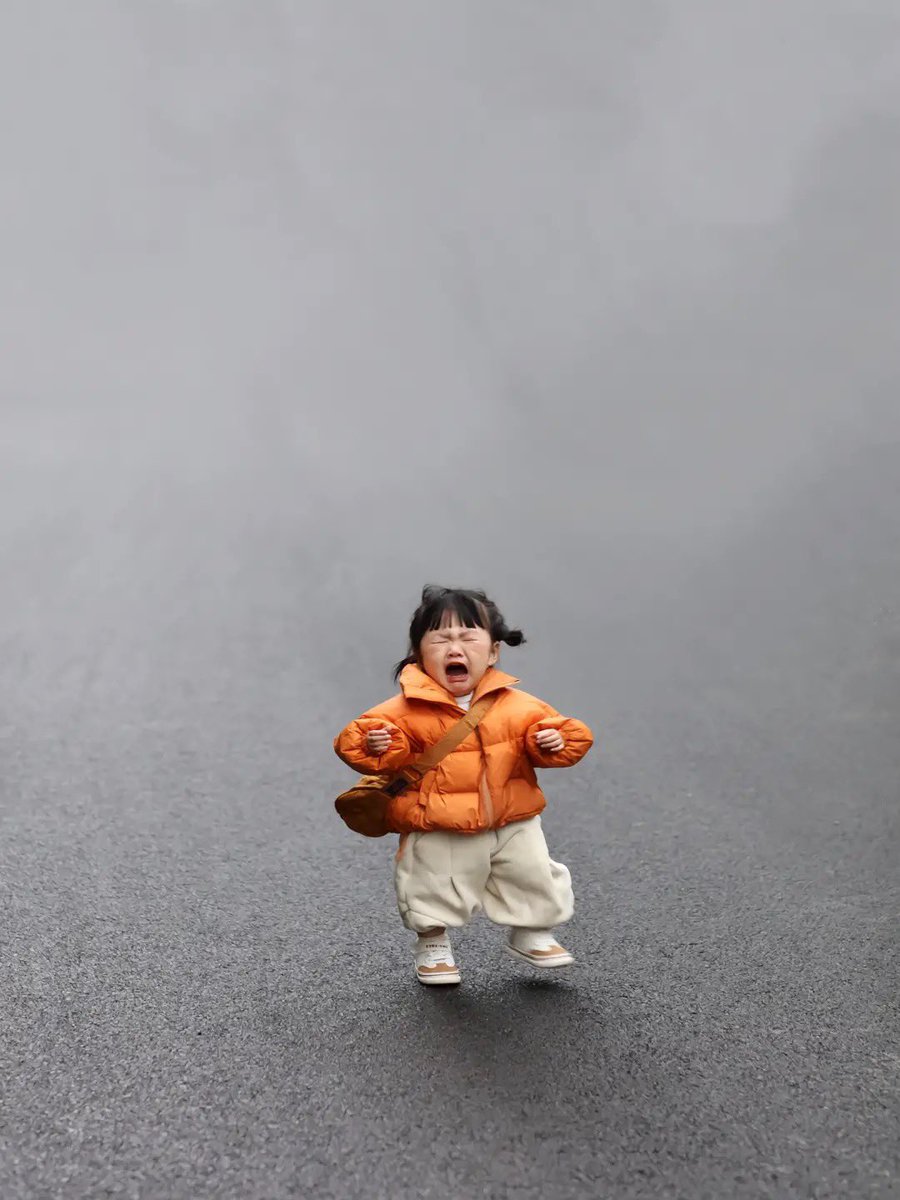 InsiderMix1's tweet image. اصغر عارضة ازياء تراها 💗