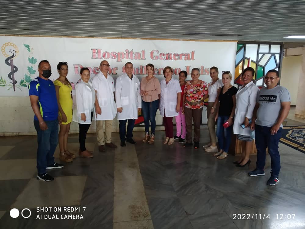 SanchezDoraida's tweet photo. Recibimos en el territorio al Director Provincial de Salud #Holguin. Durante su estancia en el territorio #Moa compartimos con los familiares de los 5 colaboradores que cumplen misión internacionalista en México. #Cuba https://t.co/cx0Q6YKzYQ