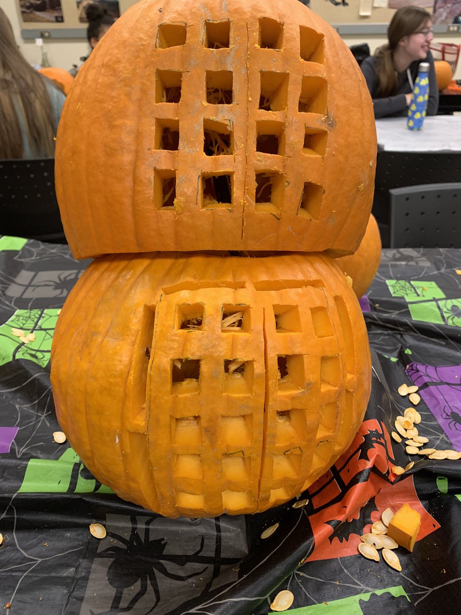 Hayley Melrose (@hayleymelrose8) on Twitter photo Pumpkin carving with <a href="/ESSAuofc/">Environmental Science Students' Association</a> <a href="/PalliserClub/">Palliser Club</a> and <a href="/AB_CWRA_SYP/">Alberta CWRA SYP</a> means that I had to carve the Earth Science Building Pumpkin carving with <a href="/ESSAuofc/">Environmental Science Students' Association</a> <a href="/PalliserClub/">Palliser Club</a> and <a href="/AB_CWRA_SYP/">Alberta CWRA SYP</a> means that I had to carve the Earth Science Building