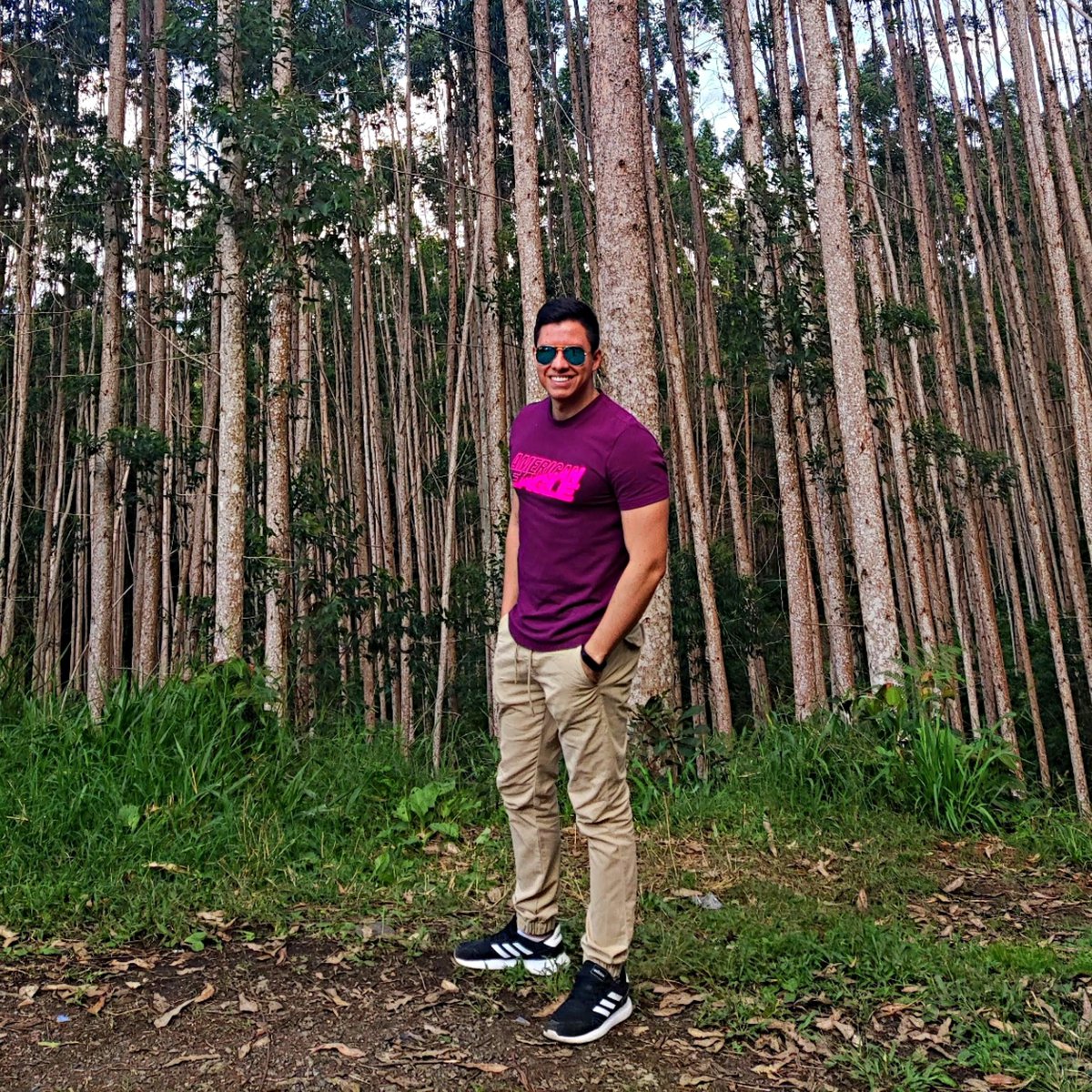 JohnDavidRV's tweet photo. #NuevaFotoDePerfil https://t.co/ZvJ9NwKeQZ