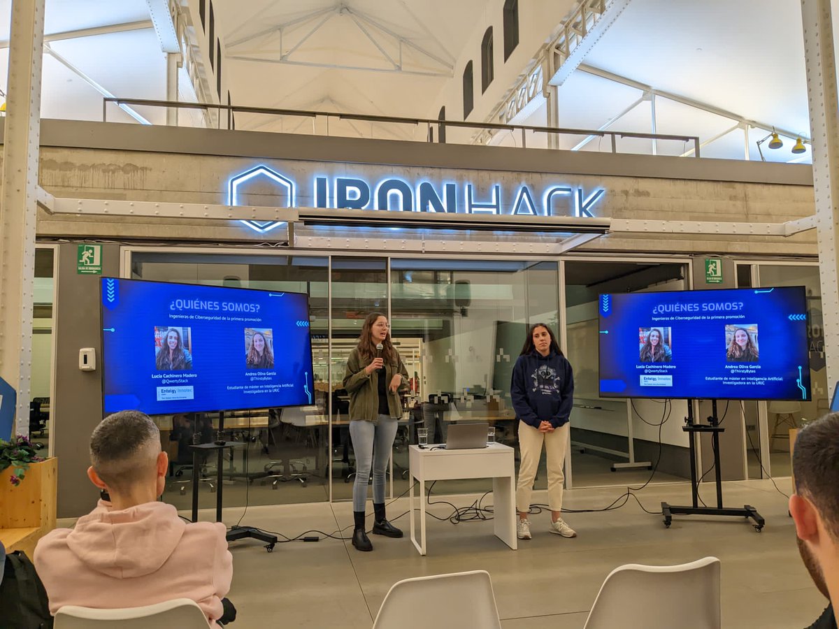 𝔏𝔲 tweet media