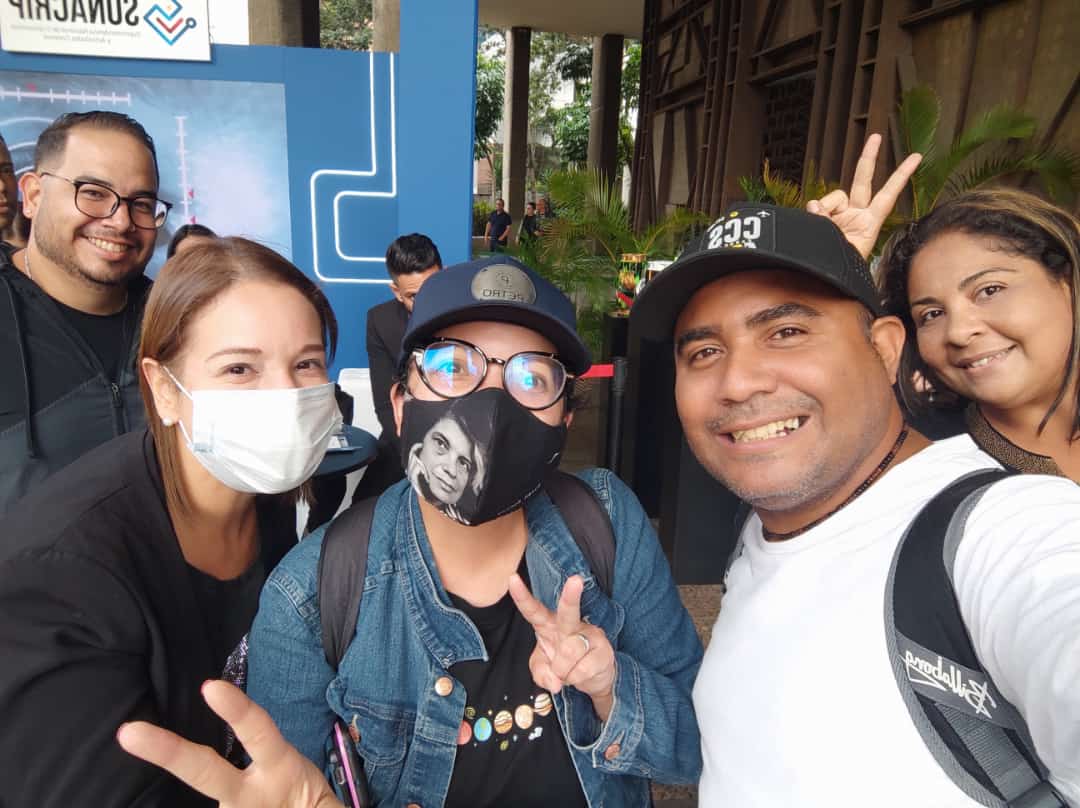 Un evento que trasciende en línea tecnológica !
Revolución tecnológica digital

#4Noviembre