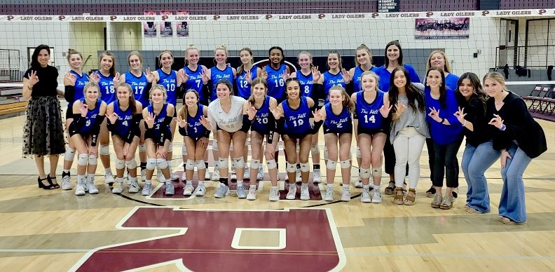 🏐🏐Round 3️⃣ here we come!!! 🏐🏐
(Also, history was made tonight with most wins for the BH VB program  with 4️⃣0️⃣🚨🚨🚨) #EFH🦅 #WingsUp🤙 #FTA👏