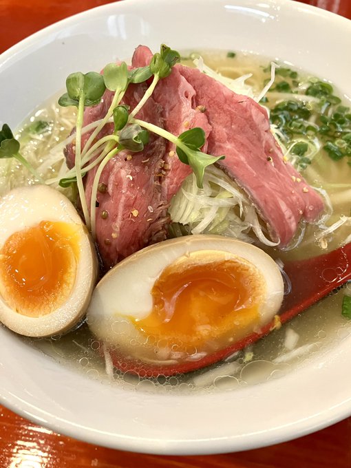 牛塩ラーメンうめぇ〜 